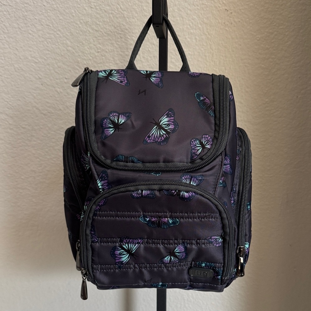 Butterfly Print Lug Caddy Hanging Toiletry Bag